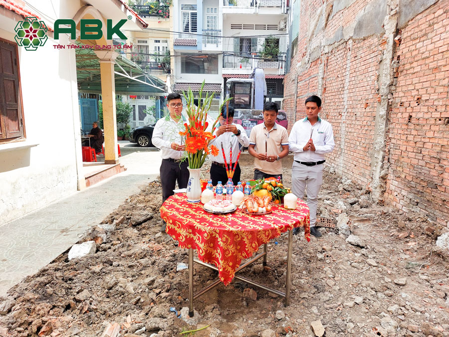 Khởi công xây dựng công trình nhà phố 6 tầng 4.3x30m tại Tân Bình của anh Giang